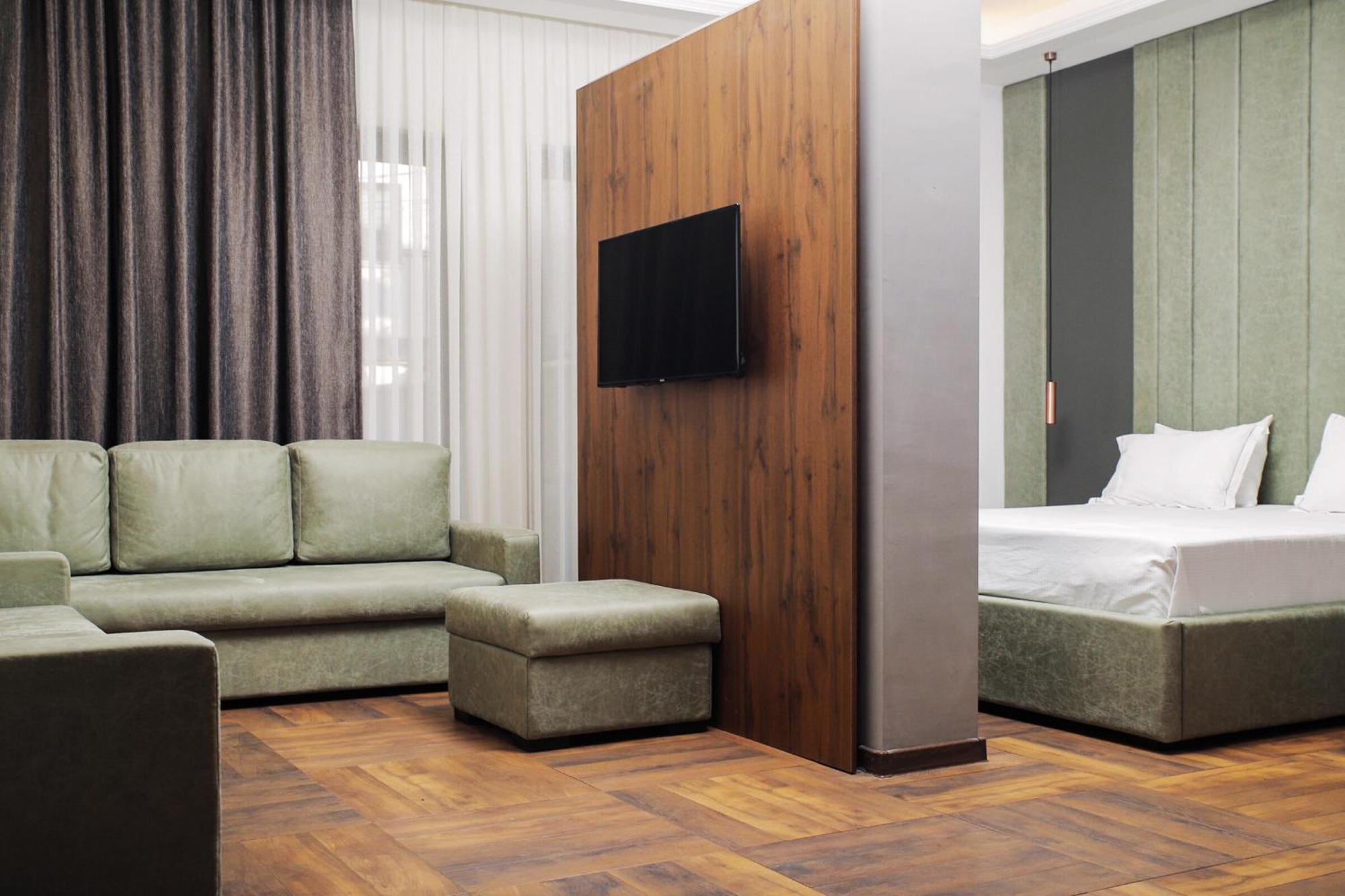 Triumf Hotel Prizren Ngoại thất bức ảnh