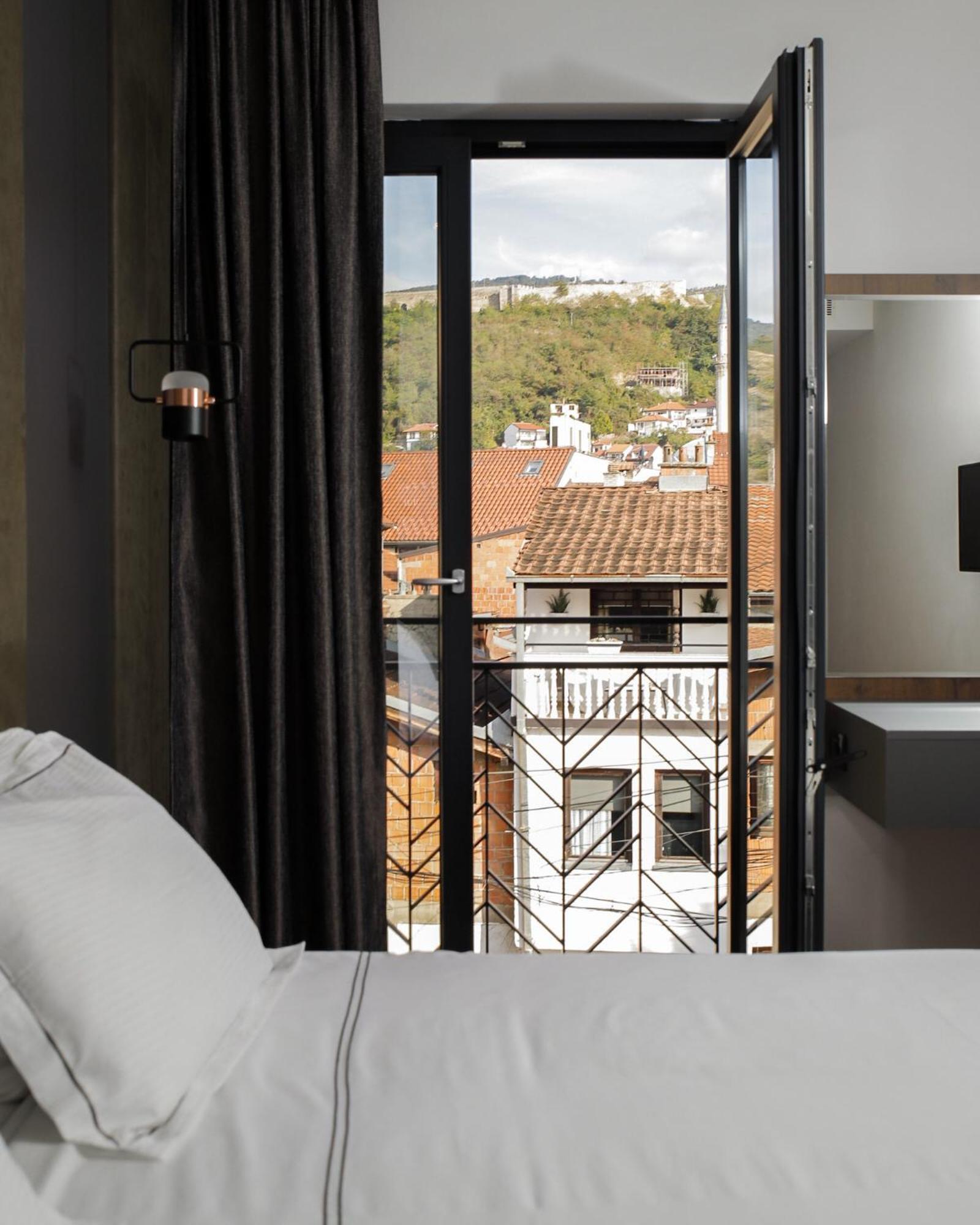 Triumf Hotel Prizren Ngoại thất bức ảnh